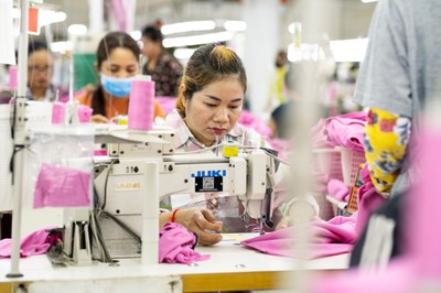 Fostering Human Rights and Environmental Due Diligence: The impact of responsible business hubs in Asian textile and garment supply chains