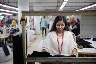 RISE Digital Wages Toolkit For Factory Managers RISE Digital Wages Toolkit For Factory Managers